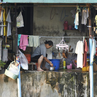 Living netx to a klong, Bangalampuh